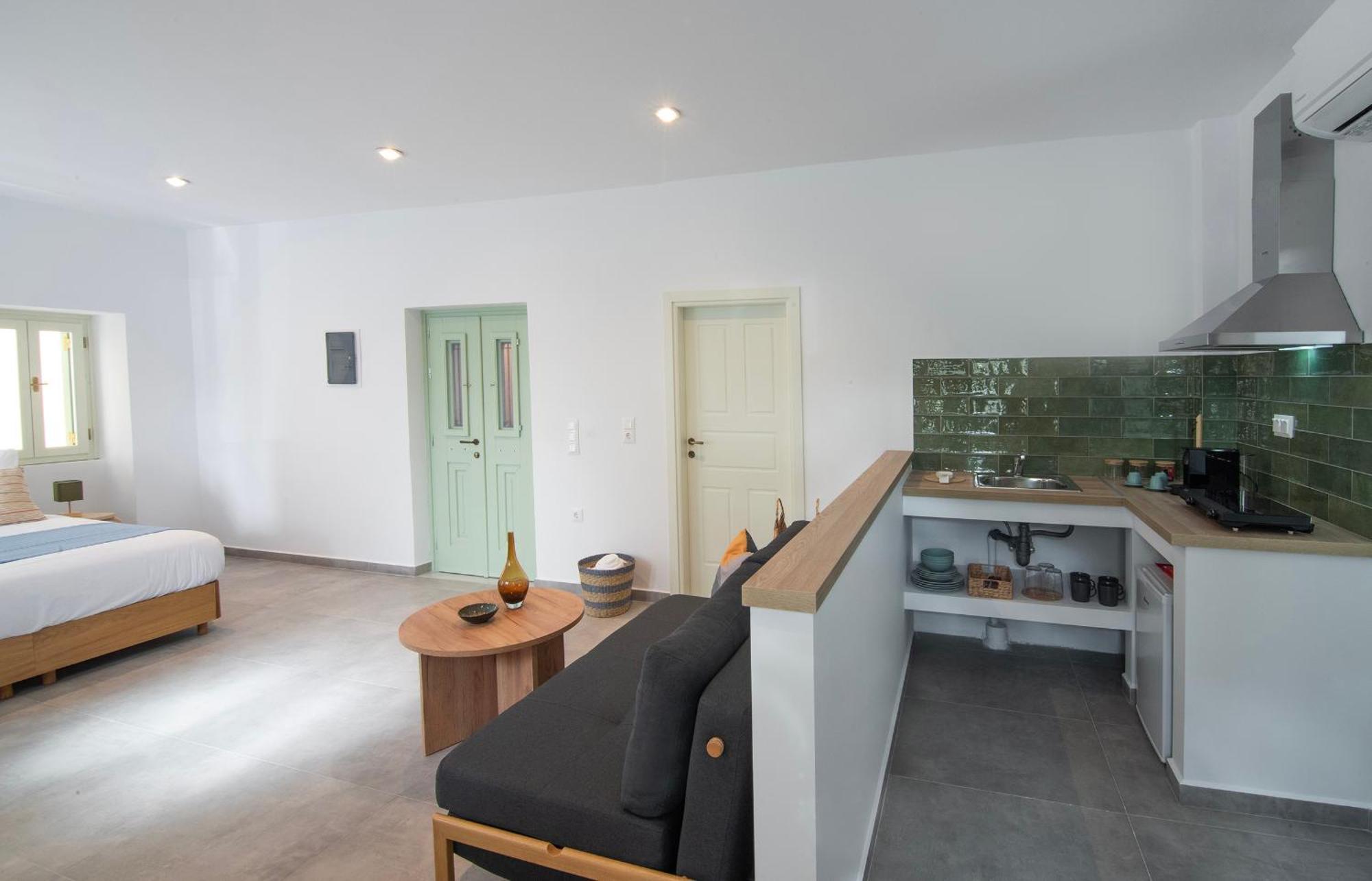 Chora Aegina'S Apartments Exterior photo